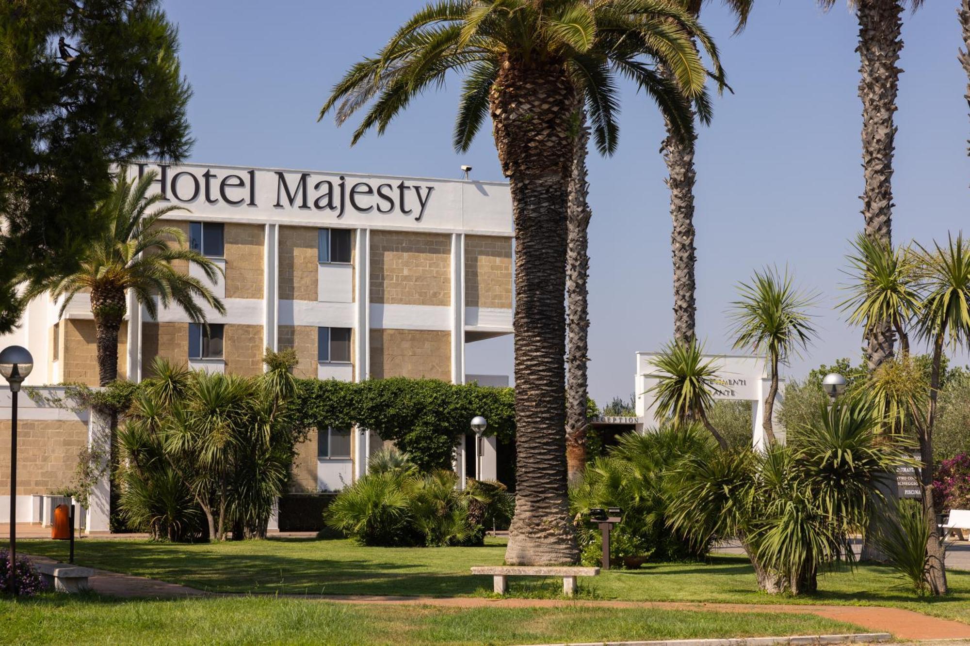 Hotel Majesty Bari Buitenkant foto